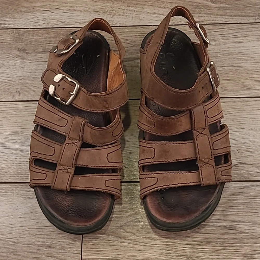 NIKE‎ ACG Light Brown Strap Leather Sz 9 Mens Sandals Shoes VTG RARE